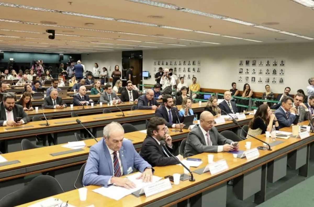 CNA alerta para impactos da redução da jornada no agro