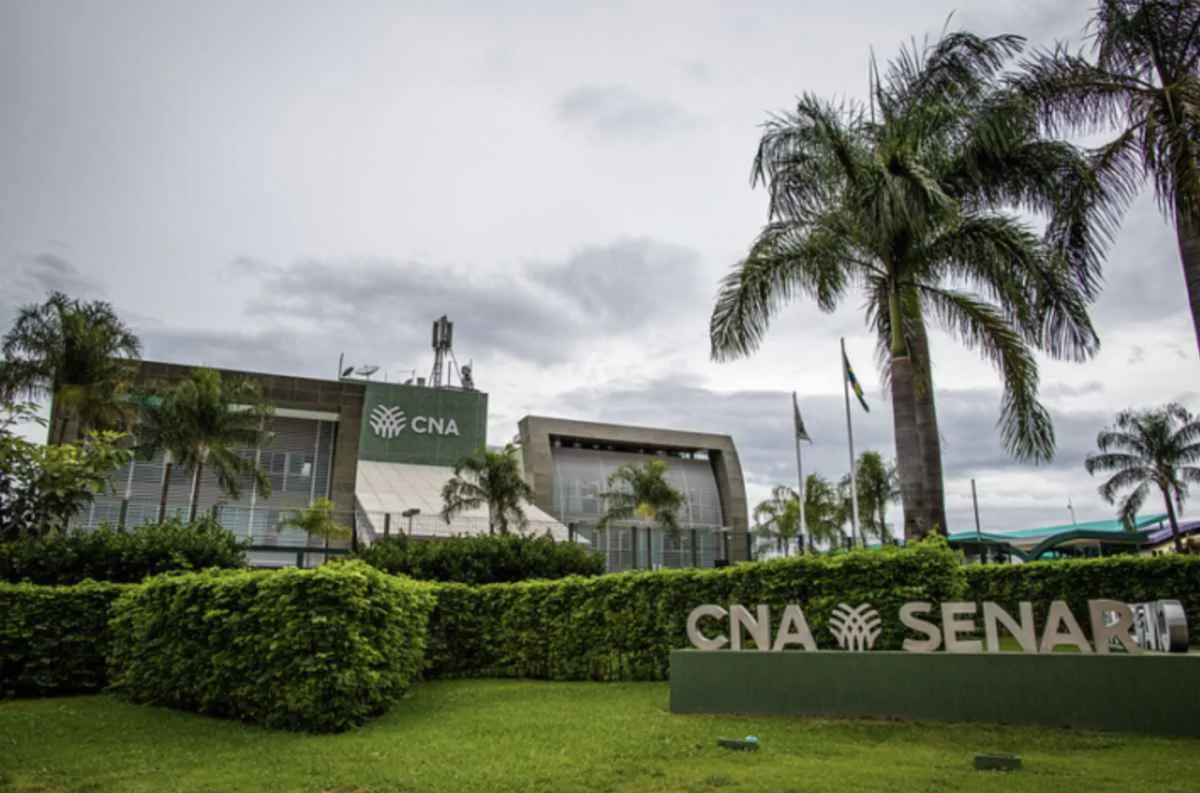 CNA alerta para pressão nos custos da safra 2026/2027