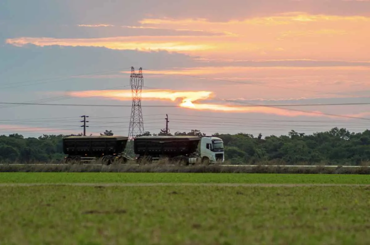 Repasses para estradas rurais ganham apoio da Aprosoja MT