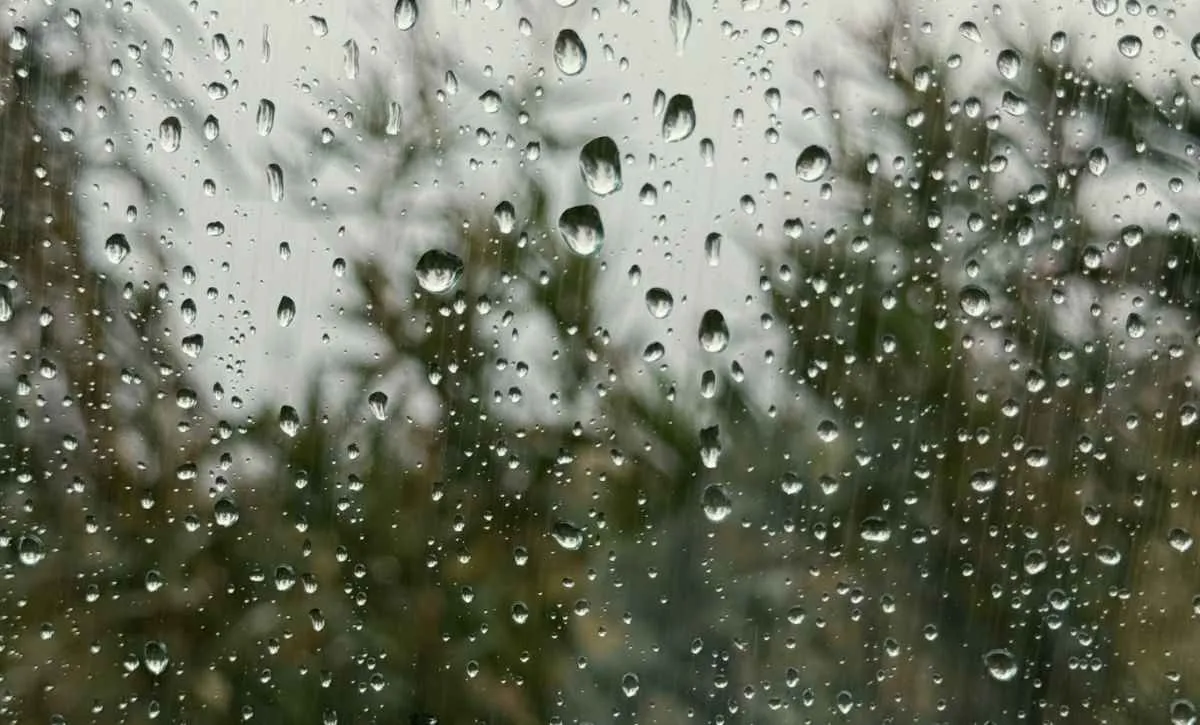 Frente fria traz temporais e chuva intensa nesta terça